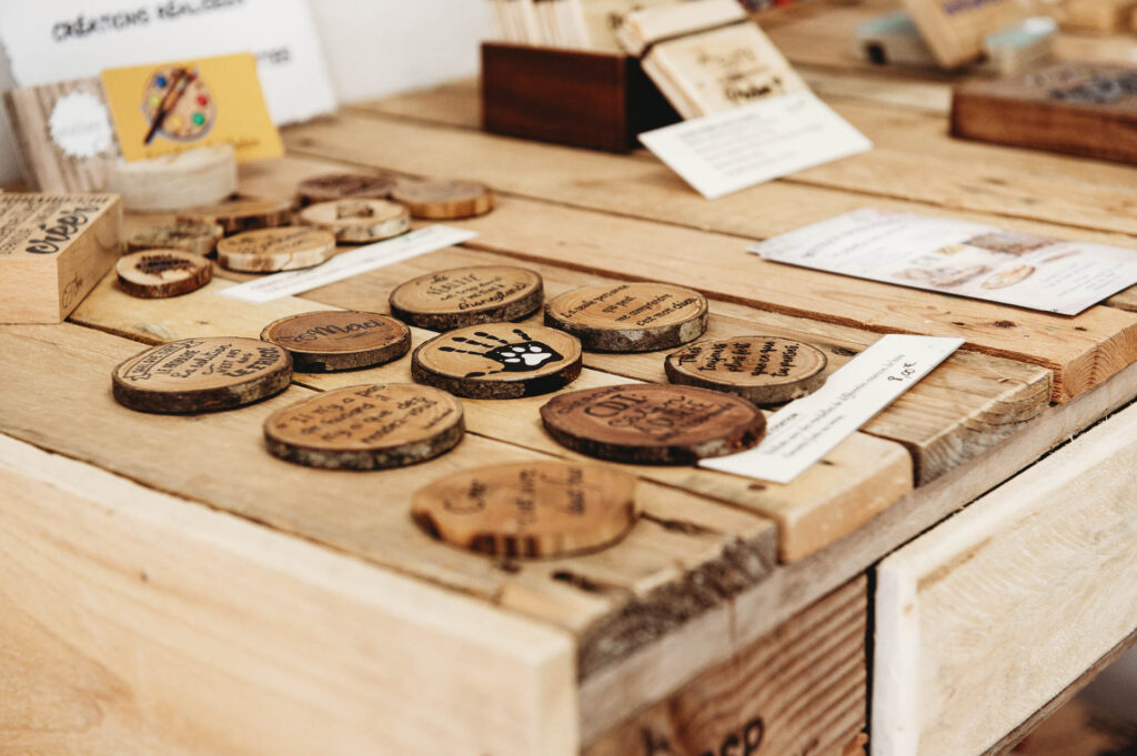 Création en bois de Séverine à découvrir à la boutique éphémère « Palette des Sœurs », 7 rue de l'école, 49310 Vihiers | La Voix Lyssoise - KÉVIN NICOULEAUD