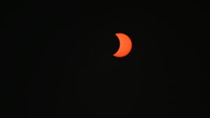 L’éclipse observée depuis Nueil-sur-Layon, mercredi 12 août 2026. | La Lyssoise - KÉVIN NICOULEAUD