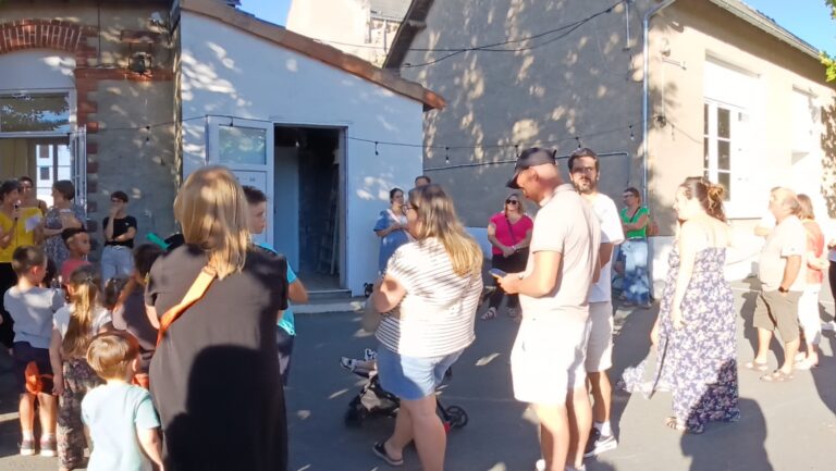 Vendredi 4 septembre, l’école Saint-Francaire de Cléré-sur-Layon a réuni les familles à l’occasion de sa fête de rentrée | Apel Cléré-sur-Layon